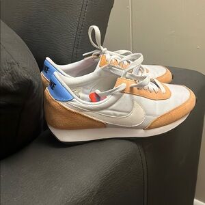 Nike White and Tan Sneakers